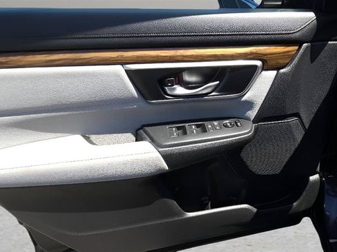 Used 2018 Honda CR-V EX image 9