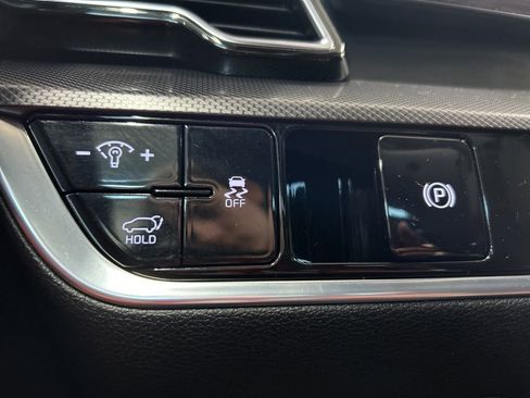 Certified 2023 Kia Sportage SX AWD/4WD image 25