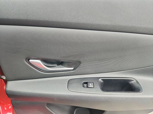 Certified 2021 Hyundai Elantra SEL w/ Convenience Package FWD image 31