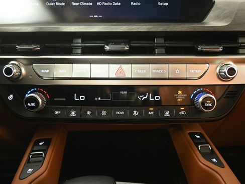 Used 2024 Kia Telluride EX X-Line AWD/4WD image 31