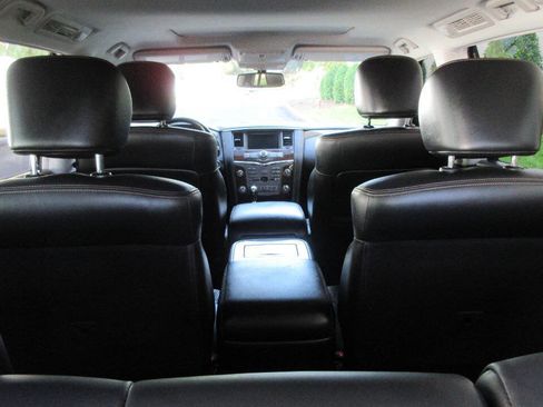 Used 2020 Nissan Armada SL w/ Premium Package RWD image 23