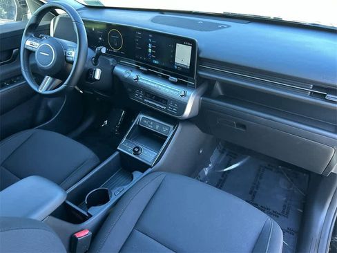 Certified 2025 Hyundai Kona SEL image 50