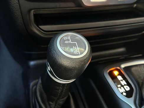 Certified 2020 Jeep Wrangler Sport image 53