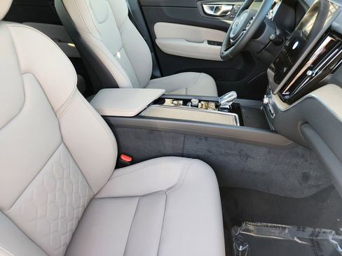 New 2026 Volvo XC60 B5 Core w/ Climate Package image 4