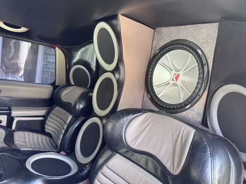 Used 2003 HUMMER H2 w/ Preferred Equipment Group AWD/4WD image 17