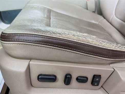 Used 2010 Ford F150 Lariat AWD/4WD image 22