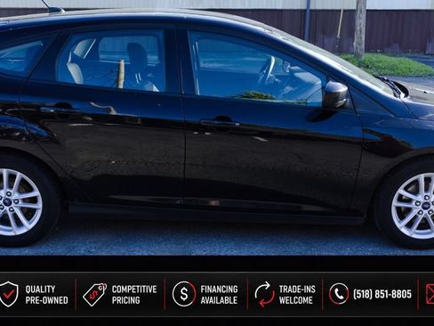 Used 2018 Ford Focus SE FWD image 5