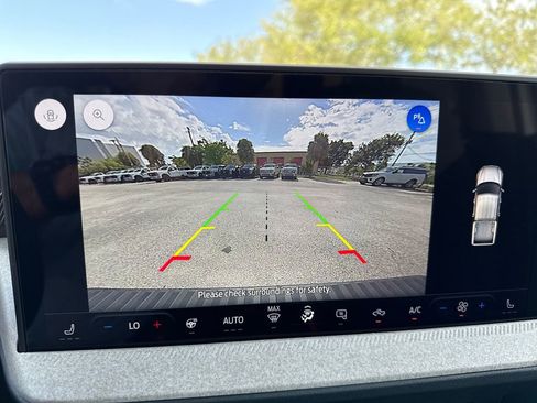 New 2025 Ford Maverick XLT w/ XLT Luxury Package image 7