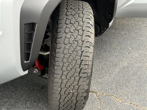 Used 2026 Toyota Tacoma TRD Off-Road AWD/4WD image 25