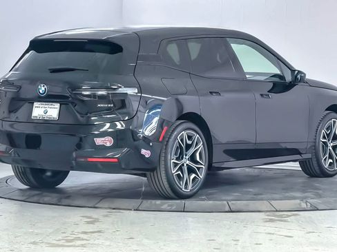 Used 2024 BMW iX xDrive50 w/ Premium Package AWD/4WD image 2