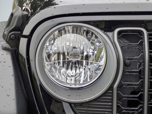 New 2026 Jeep Wrangler Unlimited Sport AWD/4WD image 9