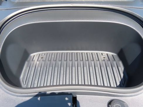 Used 2025 Tesla Model 3 Long Range RWD image 34