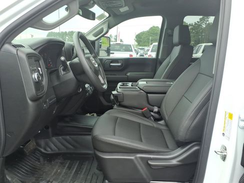 New 2026 GMC Sierra 2500 Pro w/ Convenience Package RWD image 18