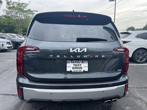 Used 2024 Kia Telluride S AWD/4WD image 4