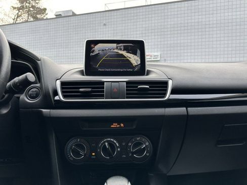 Used 2016 MAZDA MAZDA3 i Touring image 25