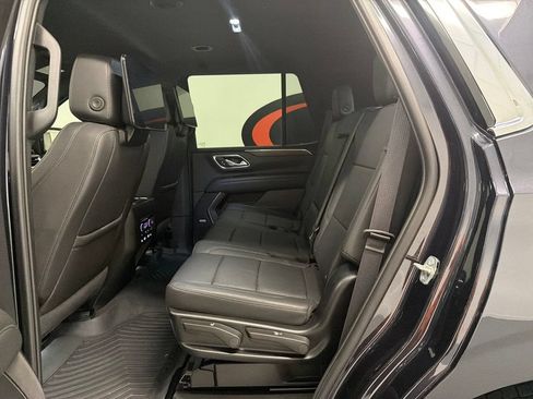 Used 2024 Chevrolet Tahoe LT w/ Luxury Package AWD/4WD image 17