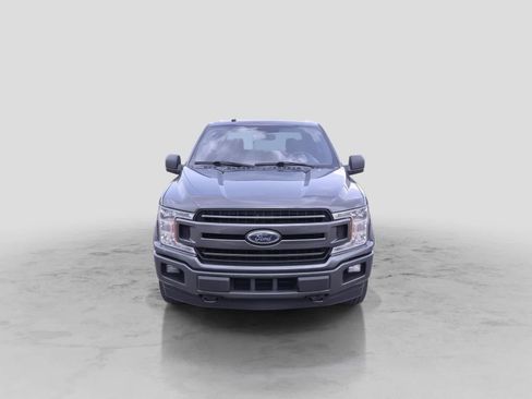 Used 2018 Ford F150 XLT w/ Equipment Group 302A Luxury AWD/4WD image 3