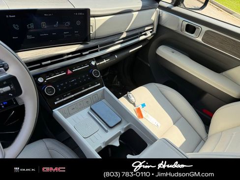 Used 2025 Hyundai Santa Fe Calligraphy FWD image 33