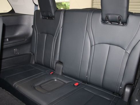 Used 2023 INFINITI QX60 Luxe w/ Vision Package FWD image 19