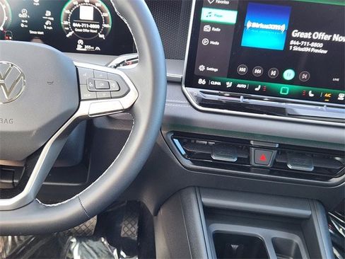 New 2026 Volkswagen Tiguan SE image 27