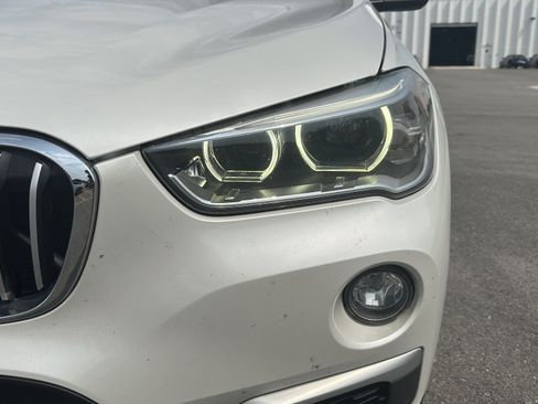 Used 2017 BMW X1 xDrive28i AWD/4WD image 6