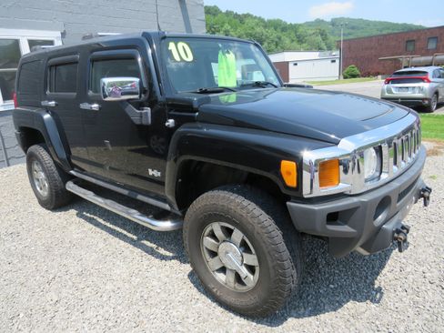 Used 2010 HUMMER H3 Alpha image 1