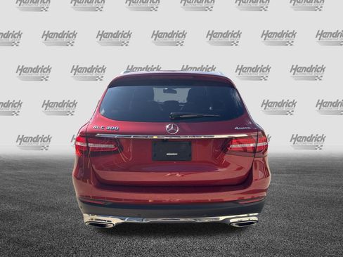 Used 2018 Mercedes-Benz GLC 300 4MATIC image 9