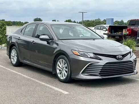 Used 2023 Toyota Camry LE FWD image 19