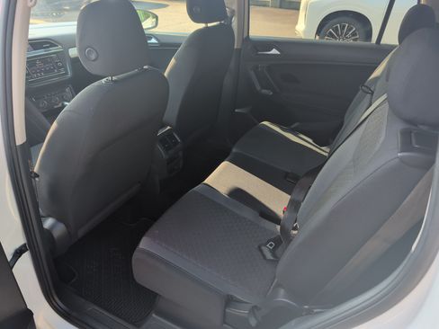 Used 2019 Volkswagen Tiguan S w/ Driver Assistance Package FWD image 9