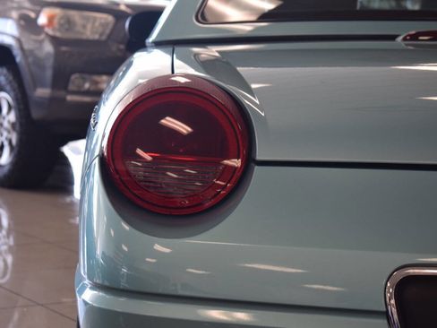 Used 2002 Ford Thunderbird RWD image 29