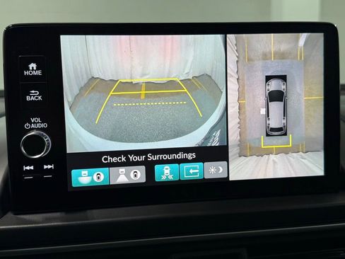 Used 2025 Honda Pilot Elite image 19