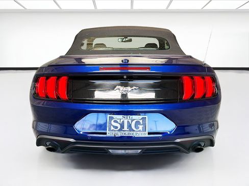Used 2019 Ford Mustang Premium RWD image 5