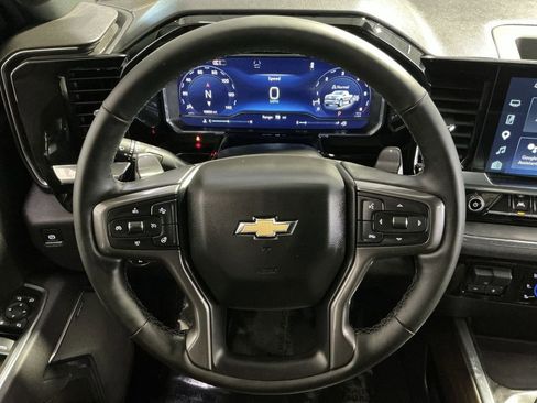 Used 2025 Chevrolet Silverado 1500 High Country AWD/4WD image 17
