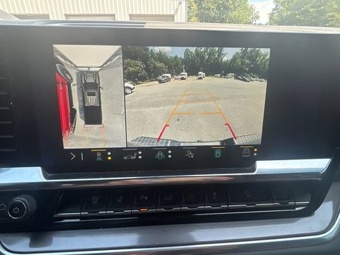 Used 2025 Chevrolet Silverado 3500 High Country w/ Technology Package AWD/4WD image 26