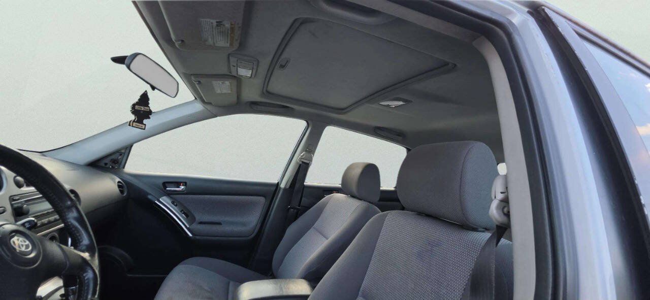 Used 2006 Toyota Matrix XR w/ Extra Value Pkg 2 FWD image 9