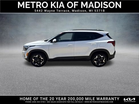 Used 2024 Kia Seltos EX AWD/4WD image 3