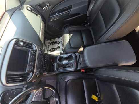 Used 2021 Chevrolet Colorado Z71 w/ Safety Package AWD/4WD image 14