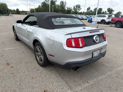 Used 2010 Ford Mustang Premium RWD image 5