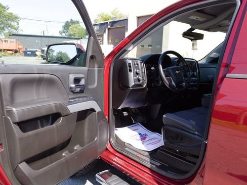 Used 2018 Chevrolet Silverado 1500 LT w/ All Star Edition AWD/4WD image 13