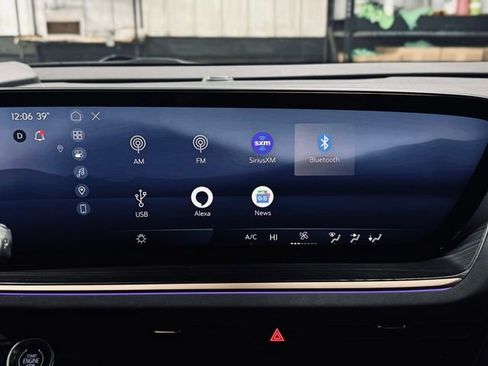 Used 2025 Buick Envision Sport Touring image 34