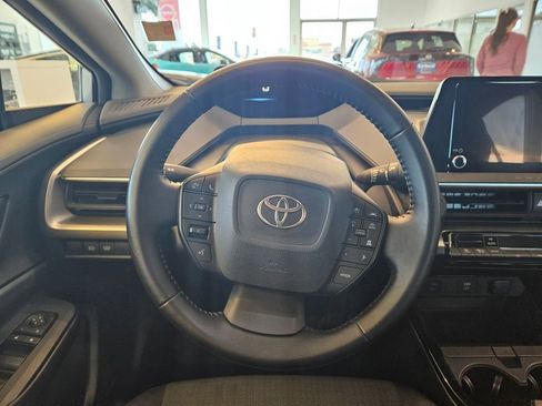 Used 2024 Toyota Prius LE FWD image 16