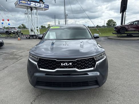 Used 2022 Kia Sorento LX FWD image 16