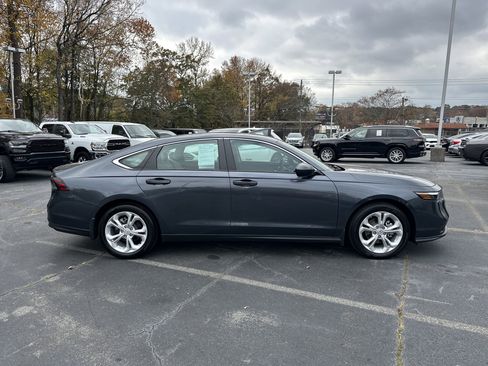 Used 2024 Honda Accord LX image 10