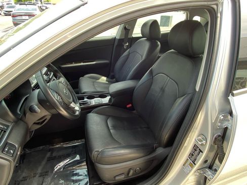 Used 2018 Kia Optima EX w/ Premium Package FWD image 20