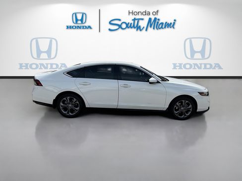 Used 2023 Honda Accord EX image 8