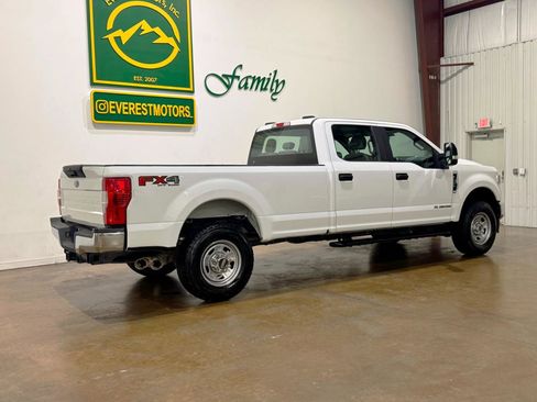 Used 2022 Ford F350 XL w/ Power Equipment Group AWD/4WD image 3