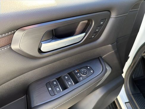 New 2026 Nissan Armada Platinum RWD image 19