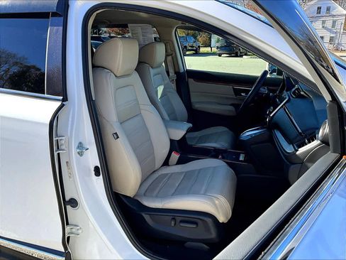 Used 2022 Honda CR-V Touring image 11