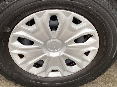 Used 2024 Ford Transit 250 Low Roof w/ Exterior Upgrade Package image 29