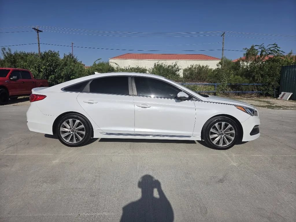 Used 2016 Hyundai Sonata Sport FWD image 4